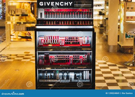 is there givenchy store in cdg|shops at cdg airport.